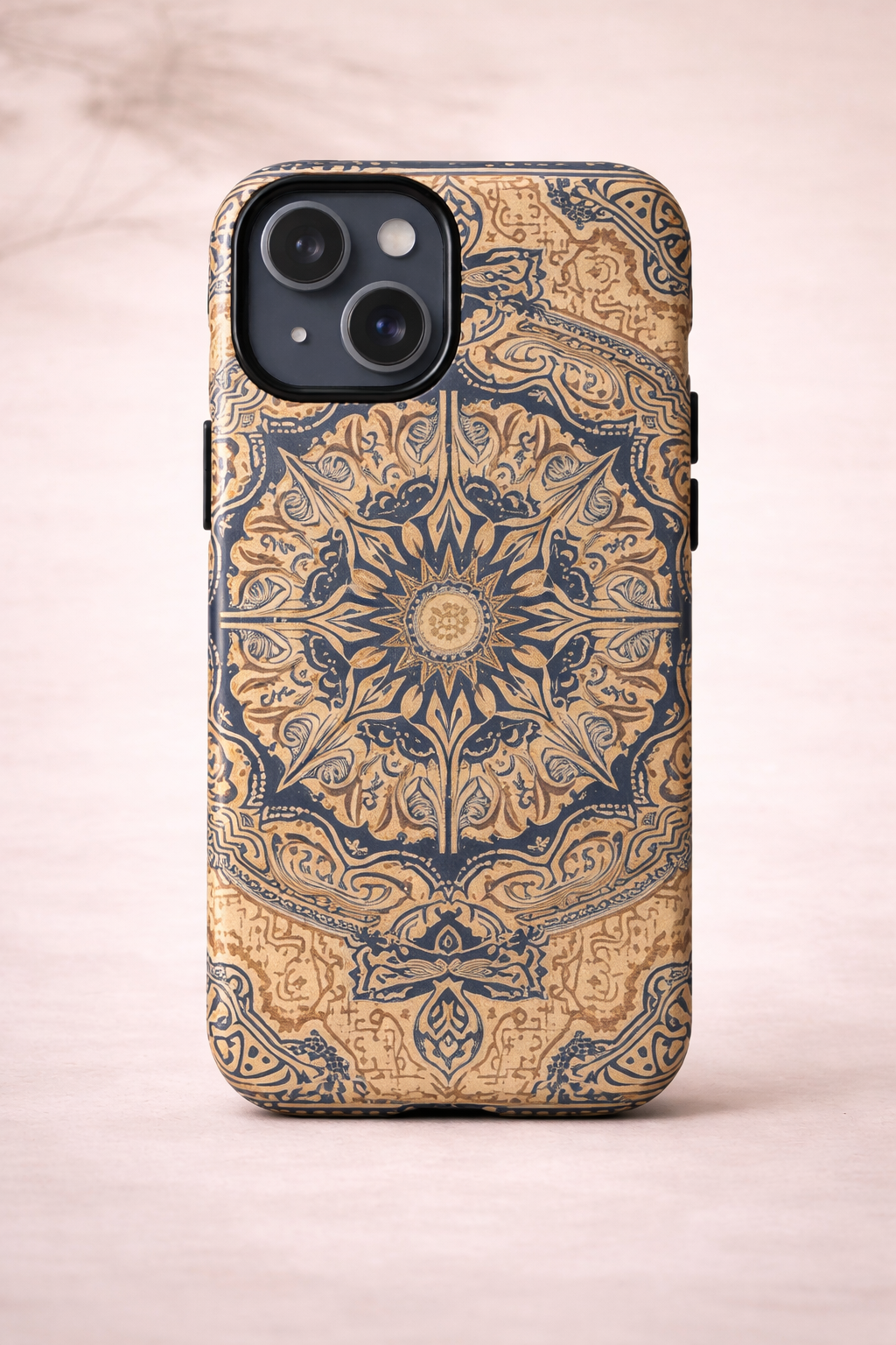 Safavid Isfahan Medallion MagSafe Case